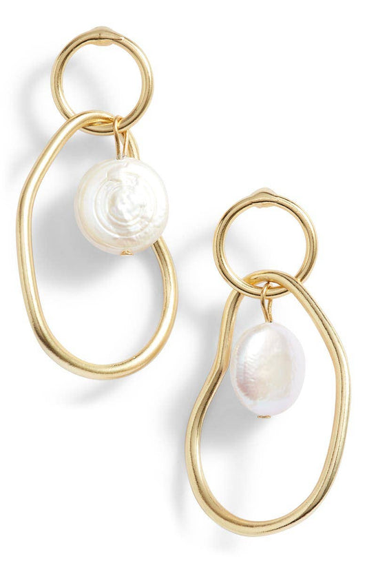 Organic link and flat pearl drop earring